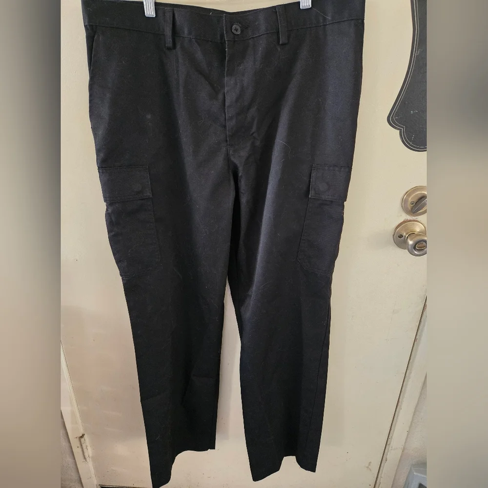NWT Men's Black Cargo Pants